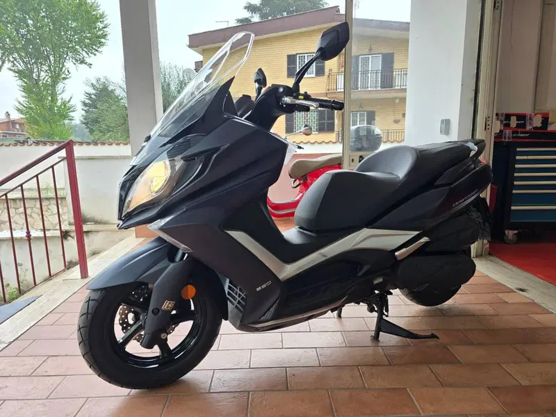 Kymco Downtown 350i TCS (2021 - 25) (2)