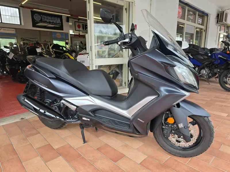 Kymco Downtown 350i TCS (2021 - 25) (5)