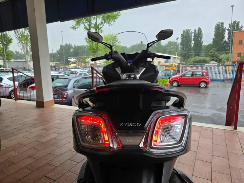 Kymco Downtown 350i TCS (2021 - 25) (7)