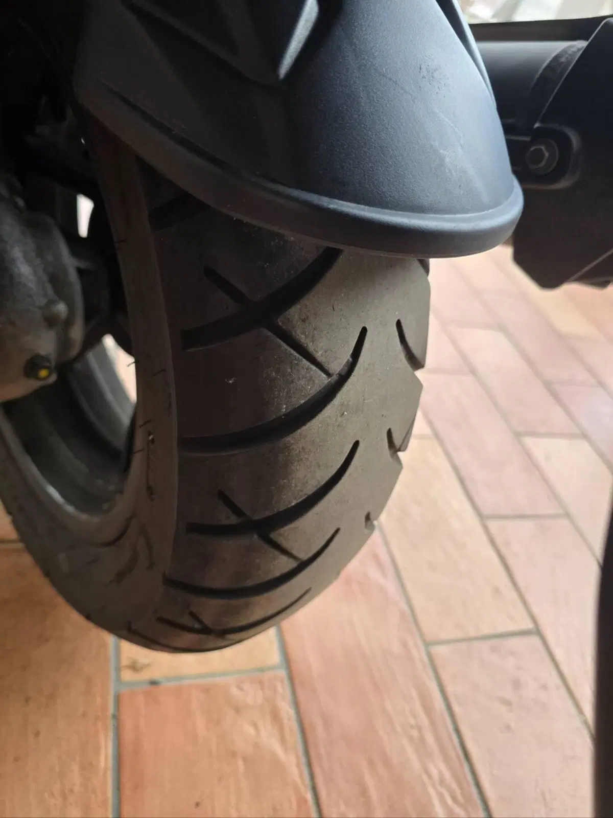 Kymco Downtown 350i TCS (2021 - 25) (8)