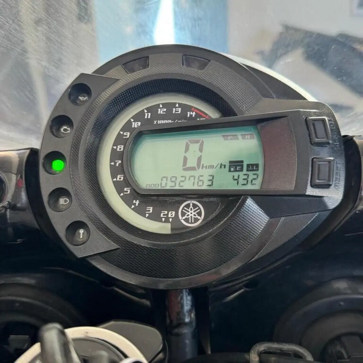 Yamaha FZ6 S2 (2007 - 11) (5)