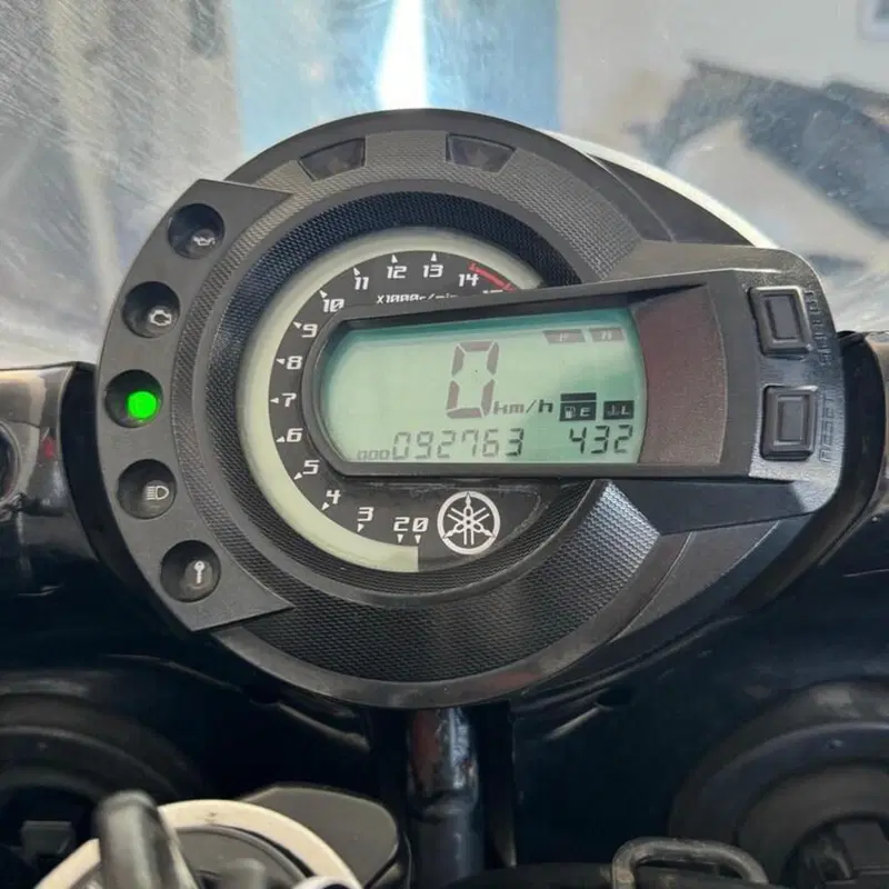 Yamaha FZ6 S2 (2007 - 11) (5)