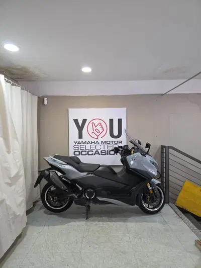 Yamaha T-Max 560 Tech Max (2025 - 26) usata