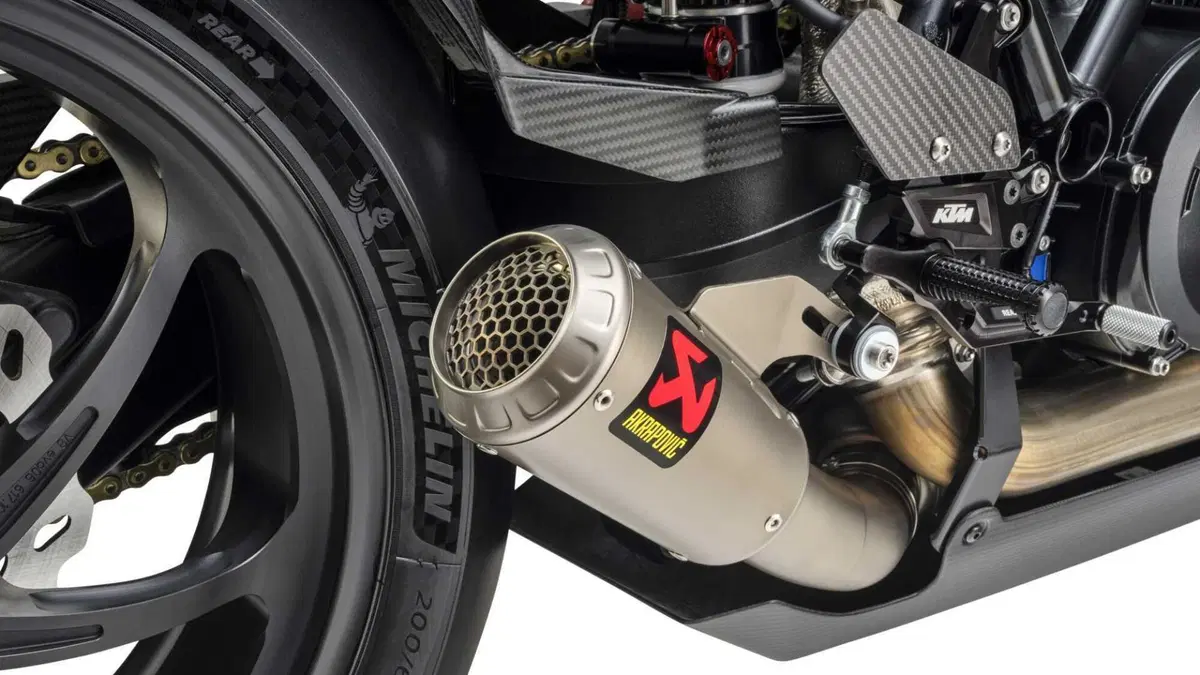 KTM 1390 Super Duke R 1390 Super Duke RR Track (2026) (11)