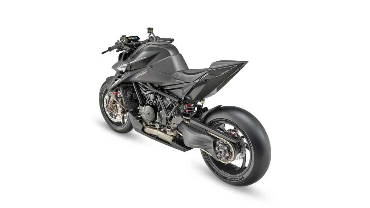 KTM 1390 Super Duke R 1390 Super Duke RR Track (2026) (5)