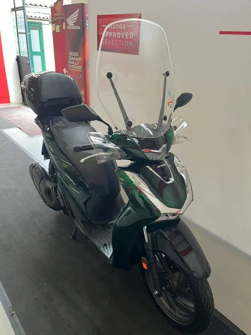 Honda SH 150i Vetro (2024 - 25) (4)
