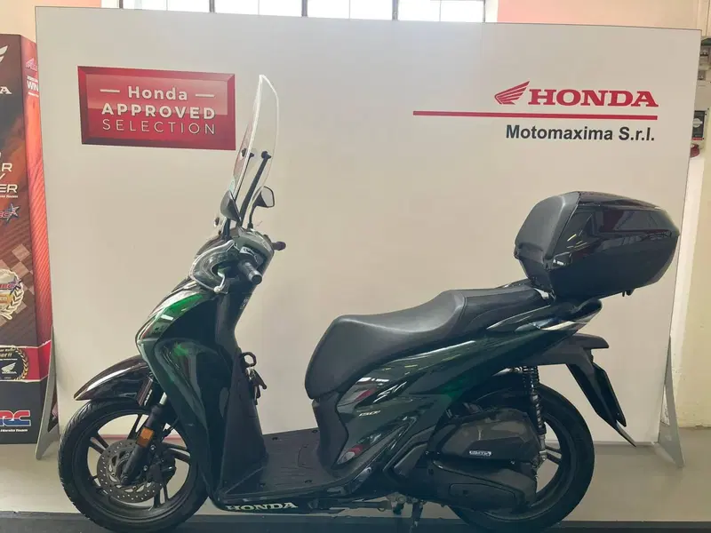 Honda SH 150i Vetro (2024 - 25) (3)