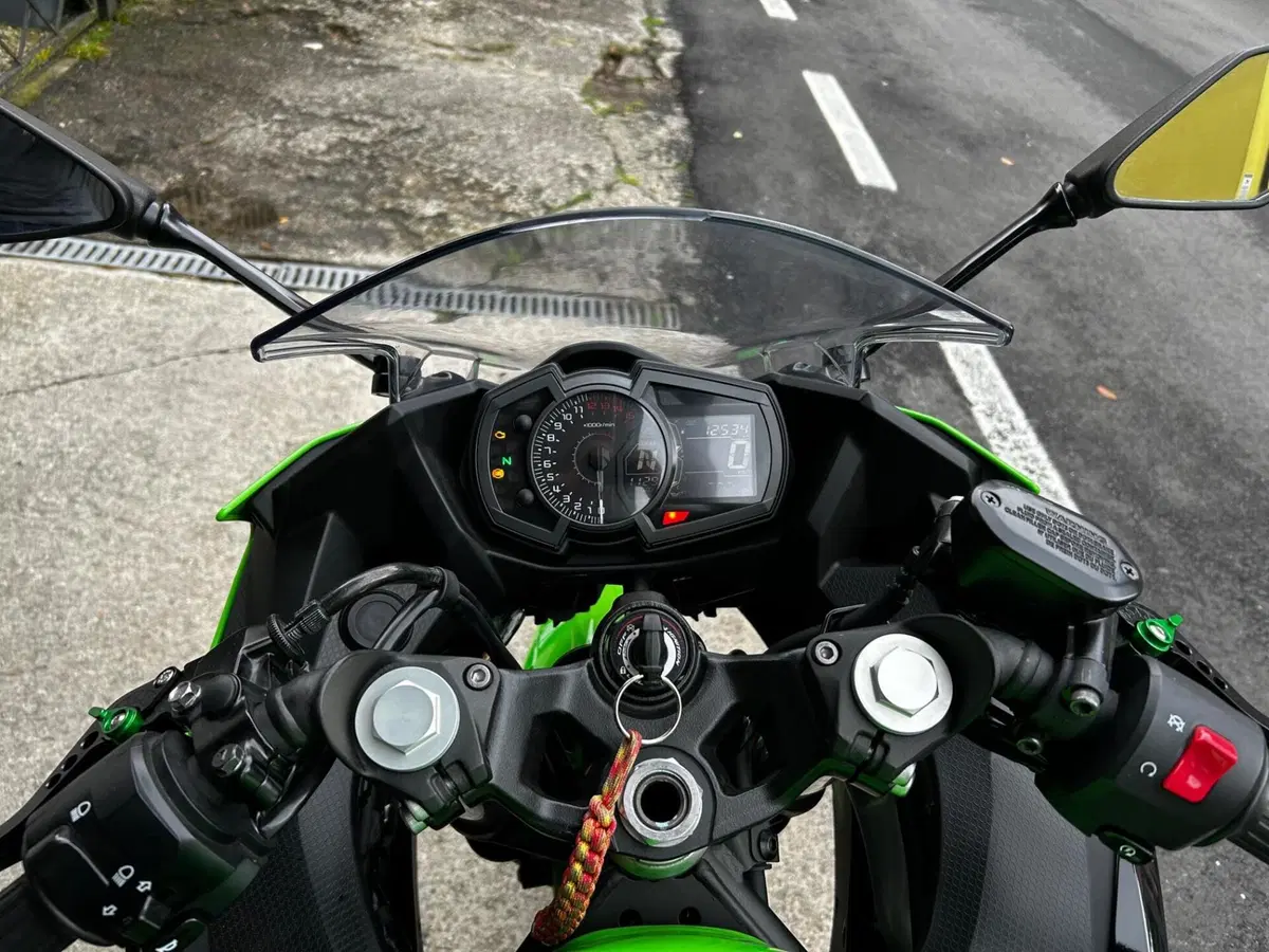 Kawasaki Ninja 400 (2023) (7)