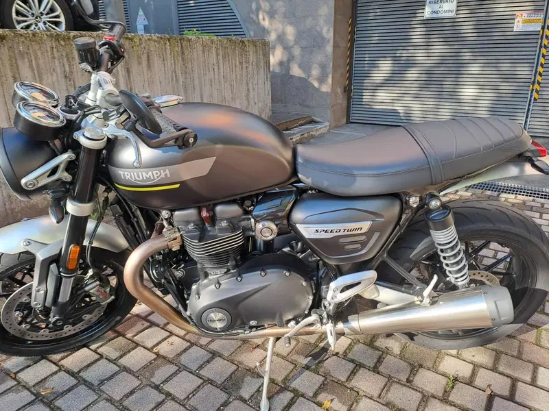Triumph Speed Twin 1200 (2021 - 24) (7)