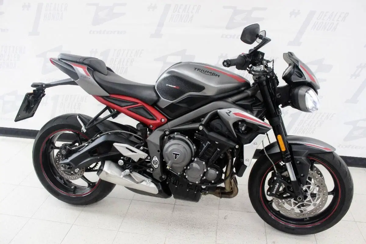Triumph Street Triple R (2020 - 22) (3)