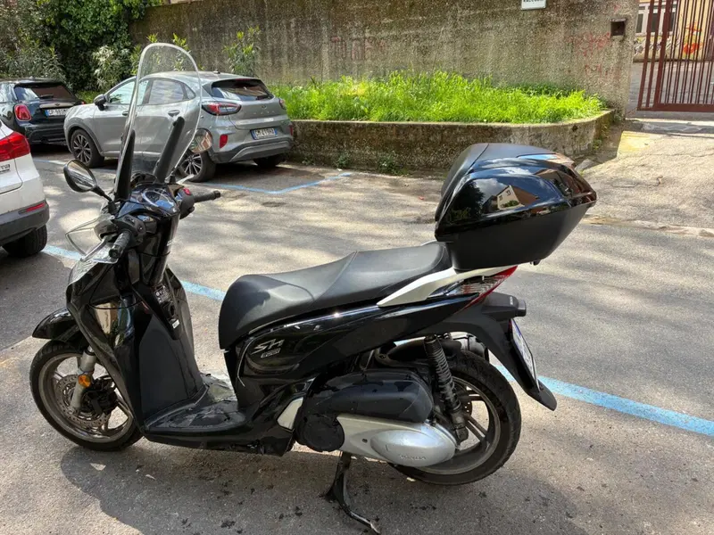 Honda SH 300 i ABS (2016 - 20) (5)