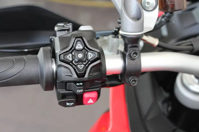 Ducati Multistrada V2 S (2025 - 26) (5)