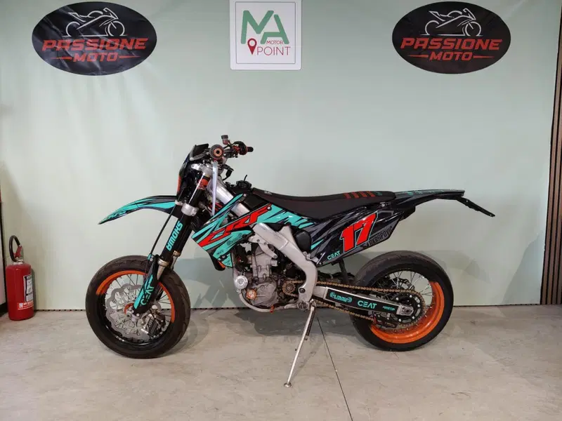 Honda CRF 250R (2010 - 11) (3)