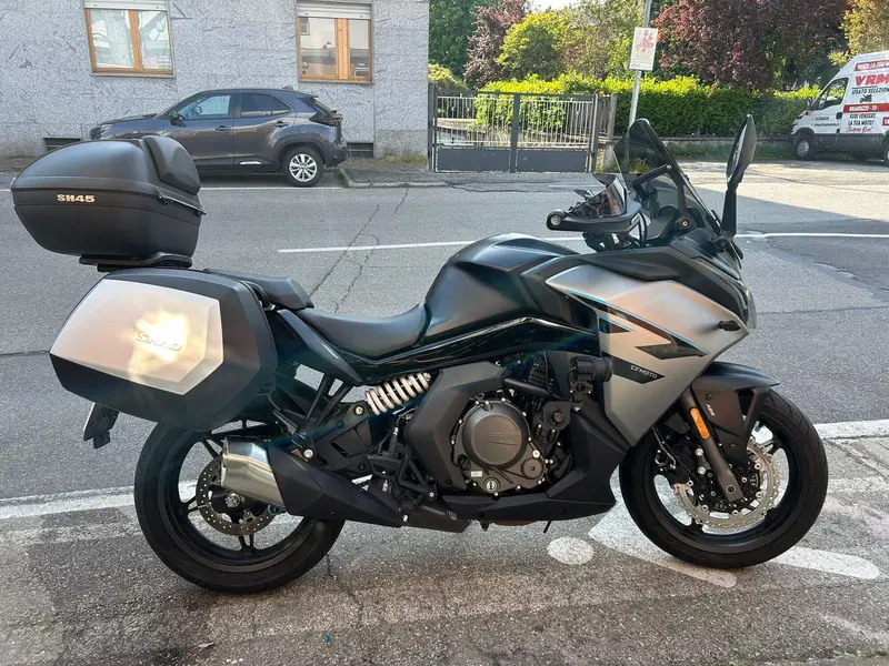 CFMOTO 650GT (2021 - 26) (2)