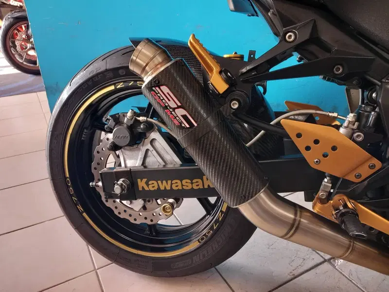 Kawasaki Z 750 (2007 - 14) (13)