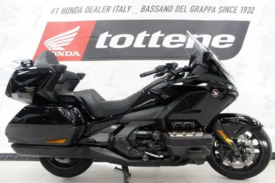 Honda GL 1800 Gold Wing Tour DCT &amp; Airbag (2022 - 24) usata