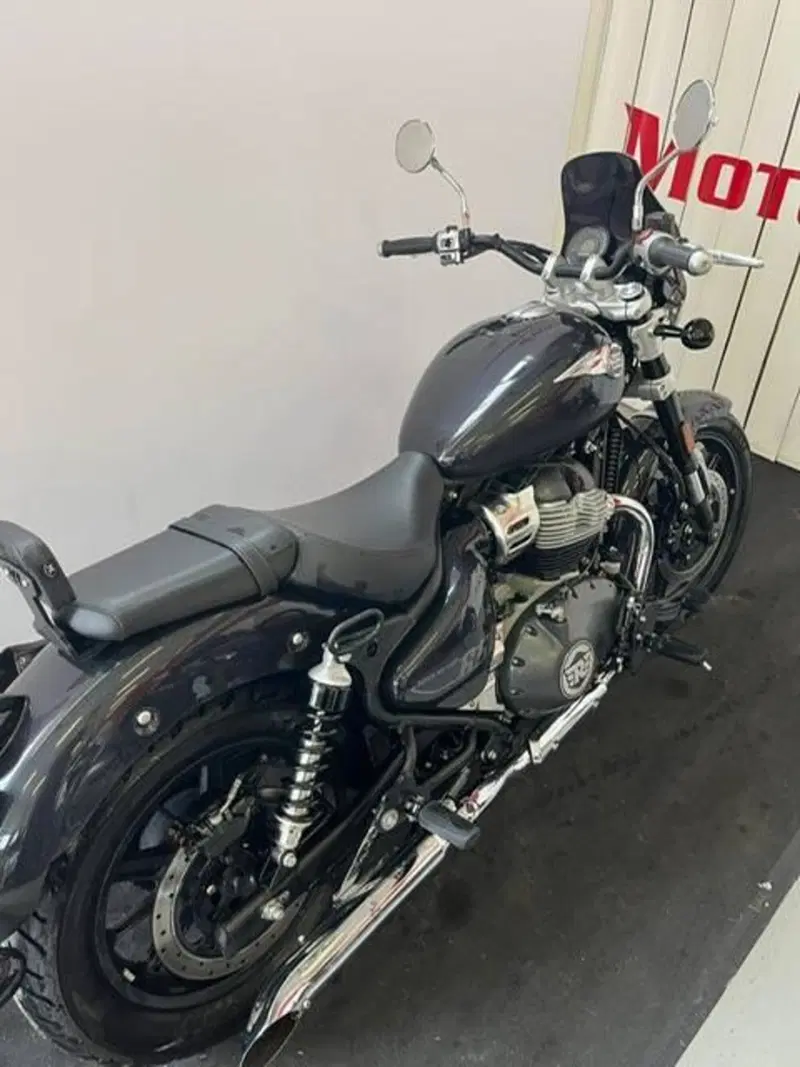 Royal Enfield Super Meteor 650 (2023 - 26) (2)