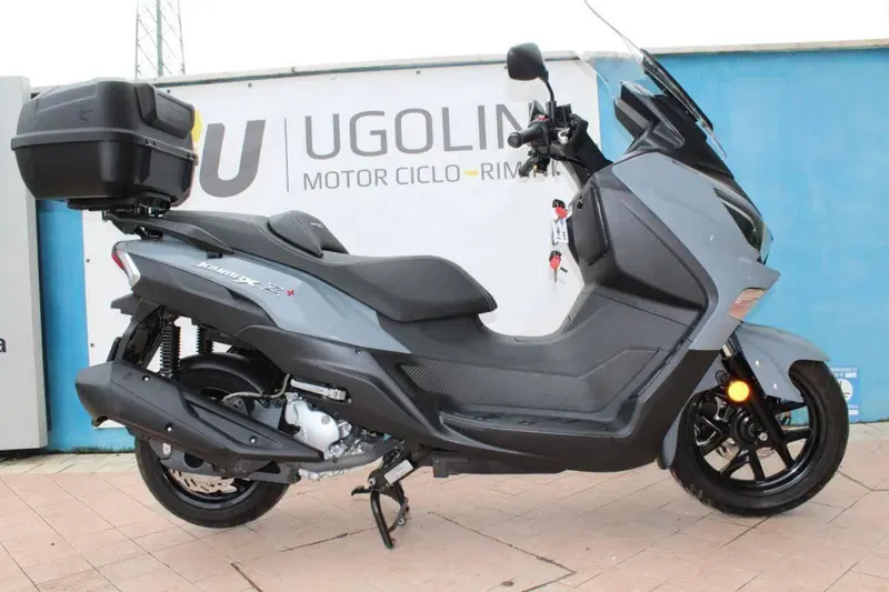 Sym Joymax 300 Z+ (2021 - 24) (11)