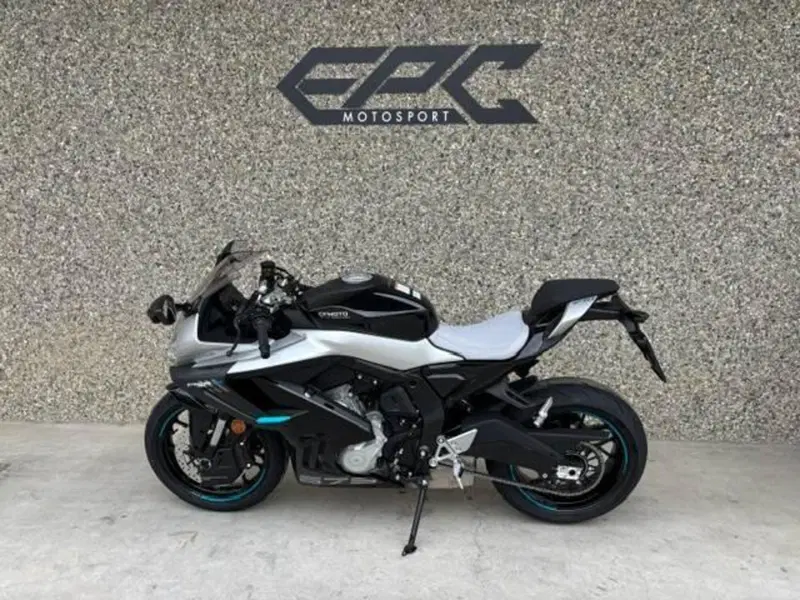 CFMOTO 675SR-R (2025 - 26) (2)