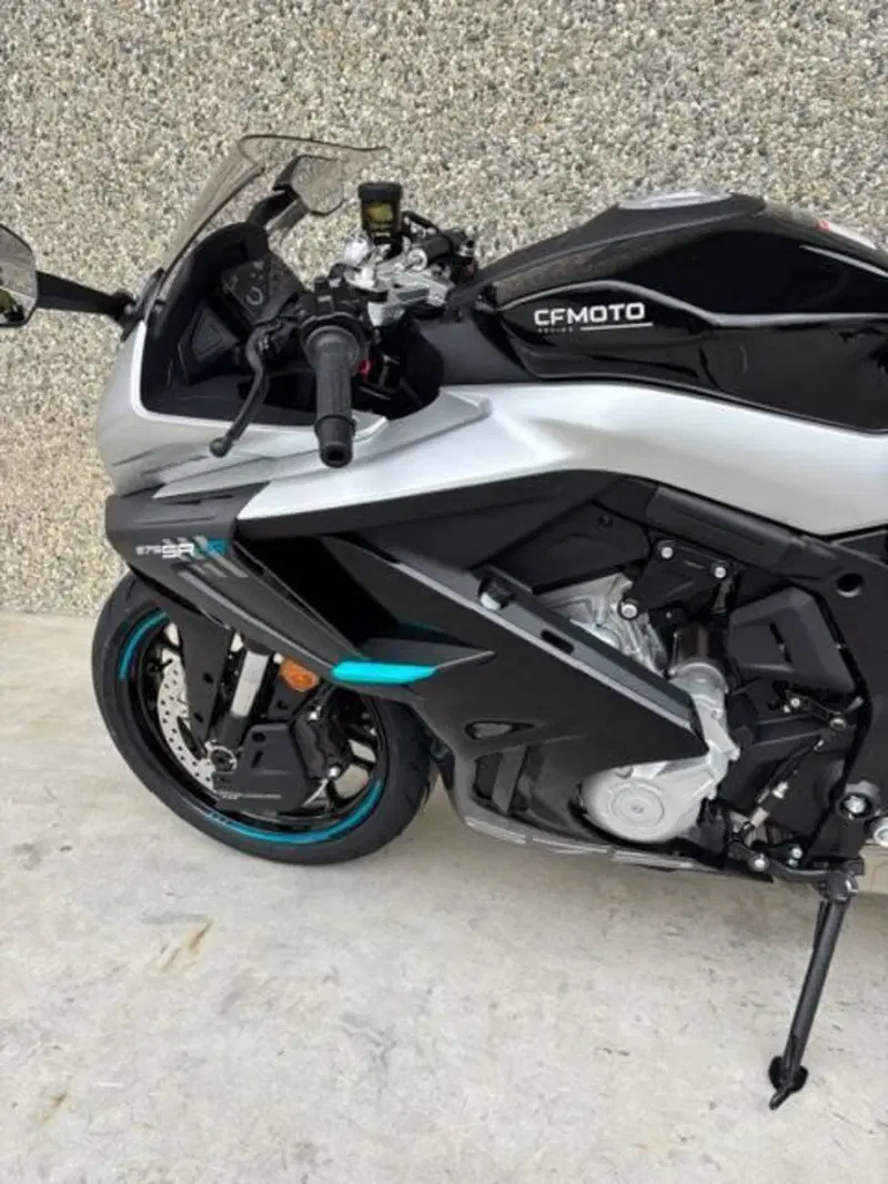 CFMOTO 675SR-R (2025 - 26) (4)