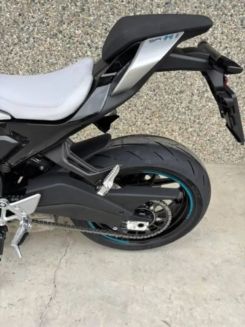 CFMOTO 675SR-R (2025 - 26) (5)