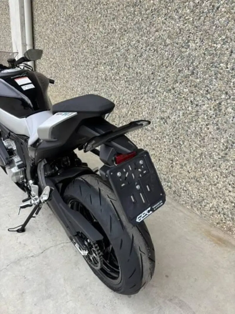 CFMOTO 675SR-R (2025 - 26) (7)