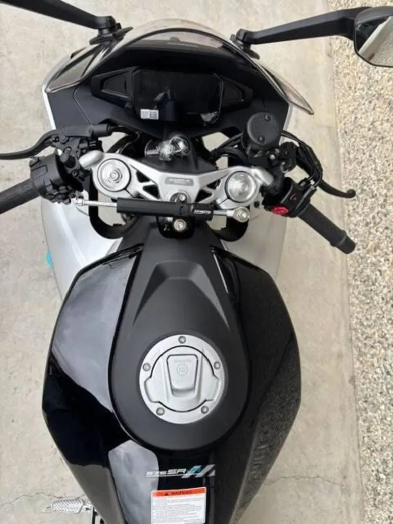 CFMOTO 675SR-R (2025 - 26) (8)