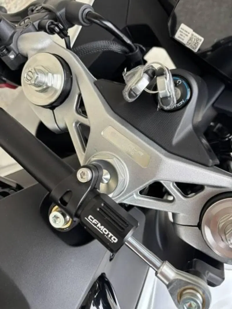 CFMOTO 675SR-R (2025 - 26) (13)
