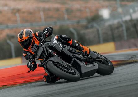KTM 1390 Super Duke RR Track 2026: l'assalto definitivo alla pista