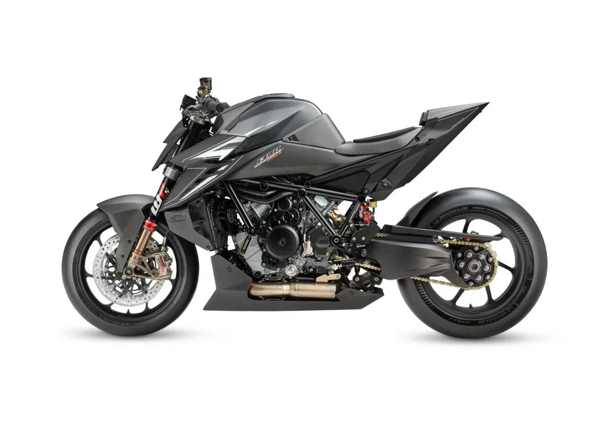 KTM 1390 Super Duke RR Track 2026: l'assalto definitivo alla pista (6)