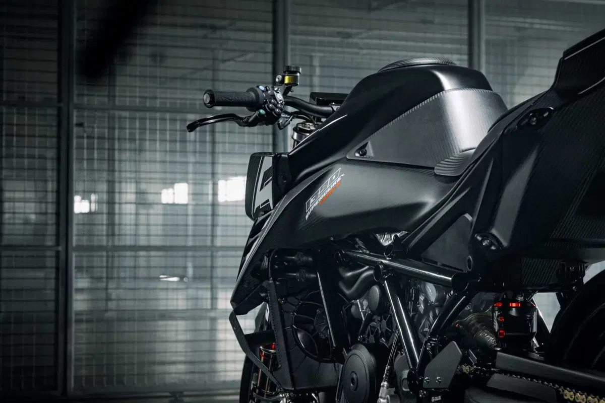 KTM 1390 Super Duke RR Track 2026: l'assalto definitivo alla pista (11)