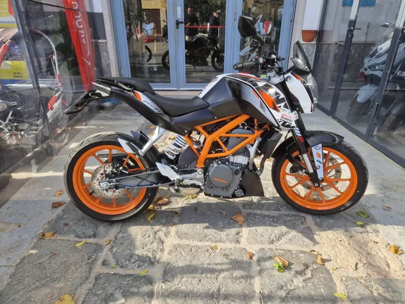 KTM 390 Duke ABS (2012 - 16) (2)