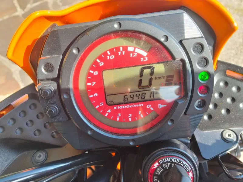 Kawasaki Z 750 (2003 - 06) (5)