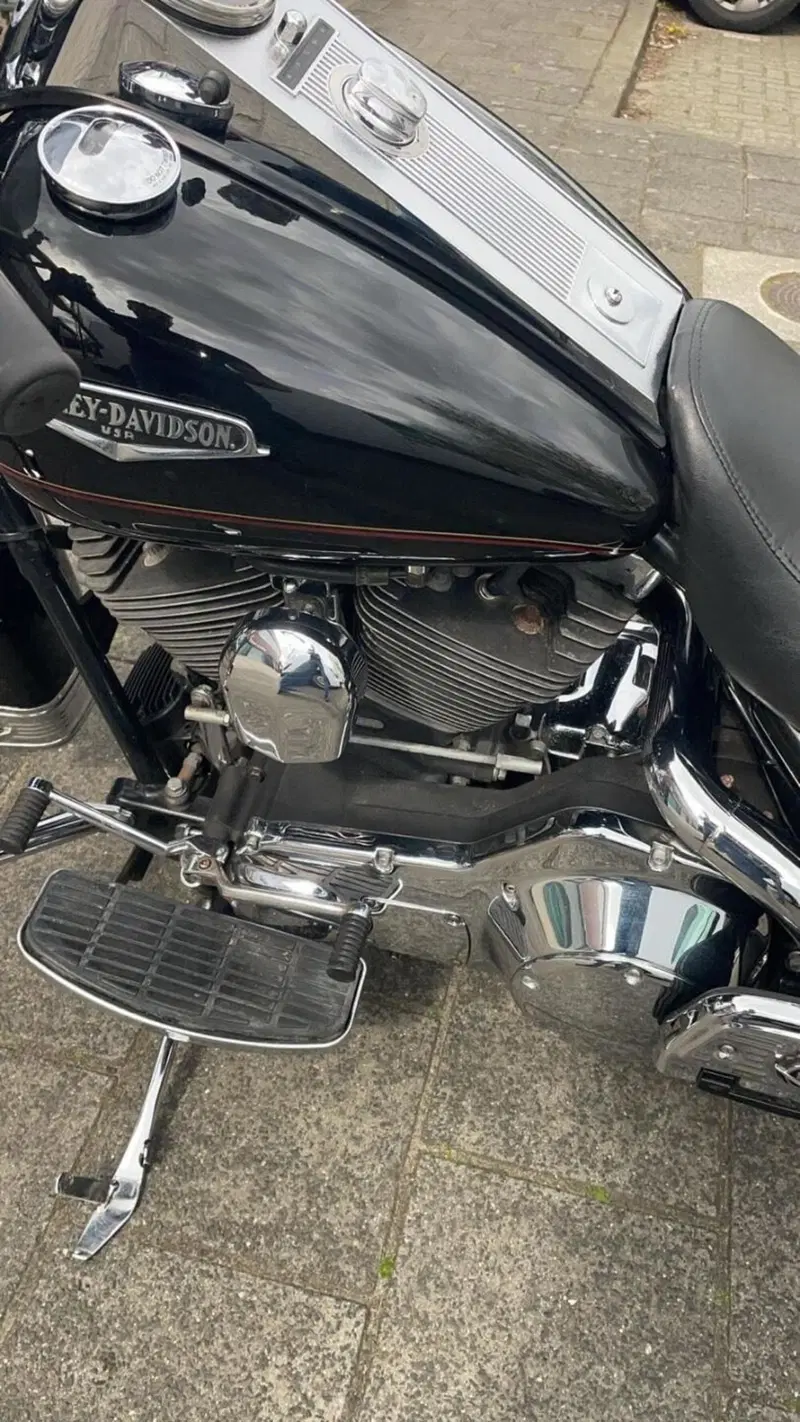 Harley-Davidson 1450 Road King Classic (1999 - 02) - FLHRCI (3)