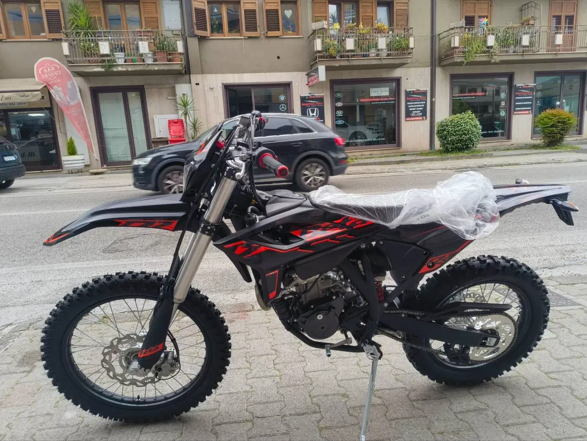 Betamotor RR 125 4T Enduro T (2025 - 26) (3)