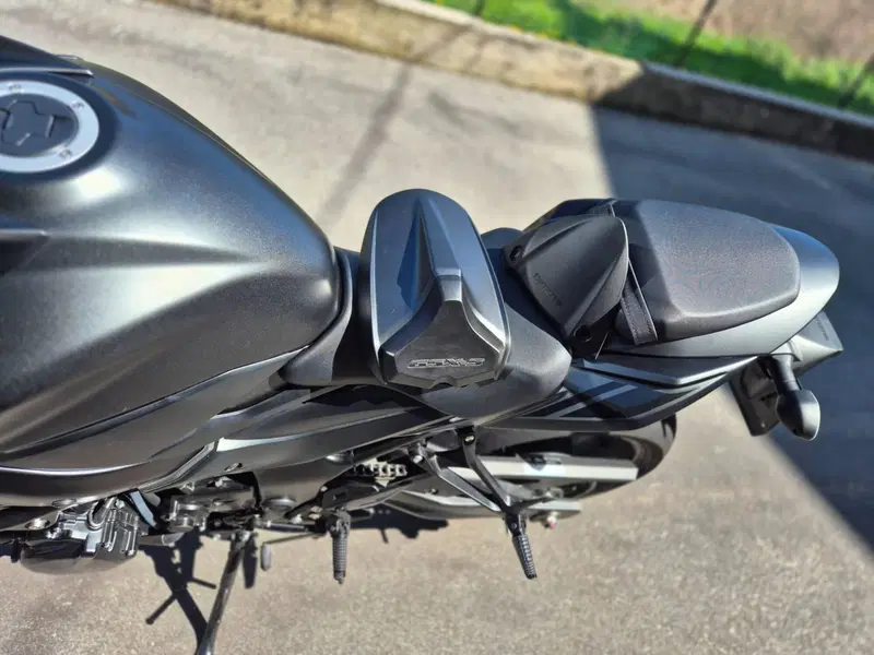 Suzuki GSX S 750 Yugen (2018 - 20) (5)
