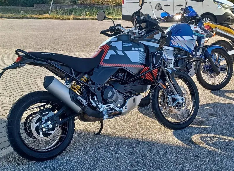Ducati DesertX (2022 - 25) (2)
