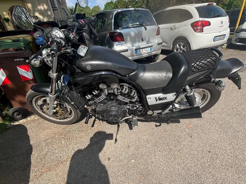 Yamaha V-Max 12 N (2)