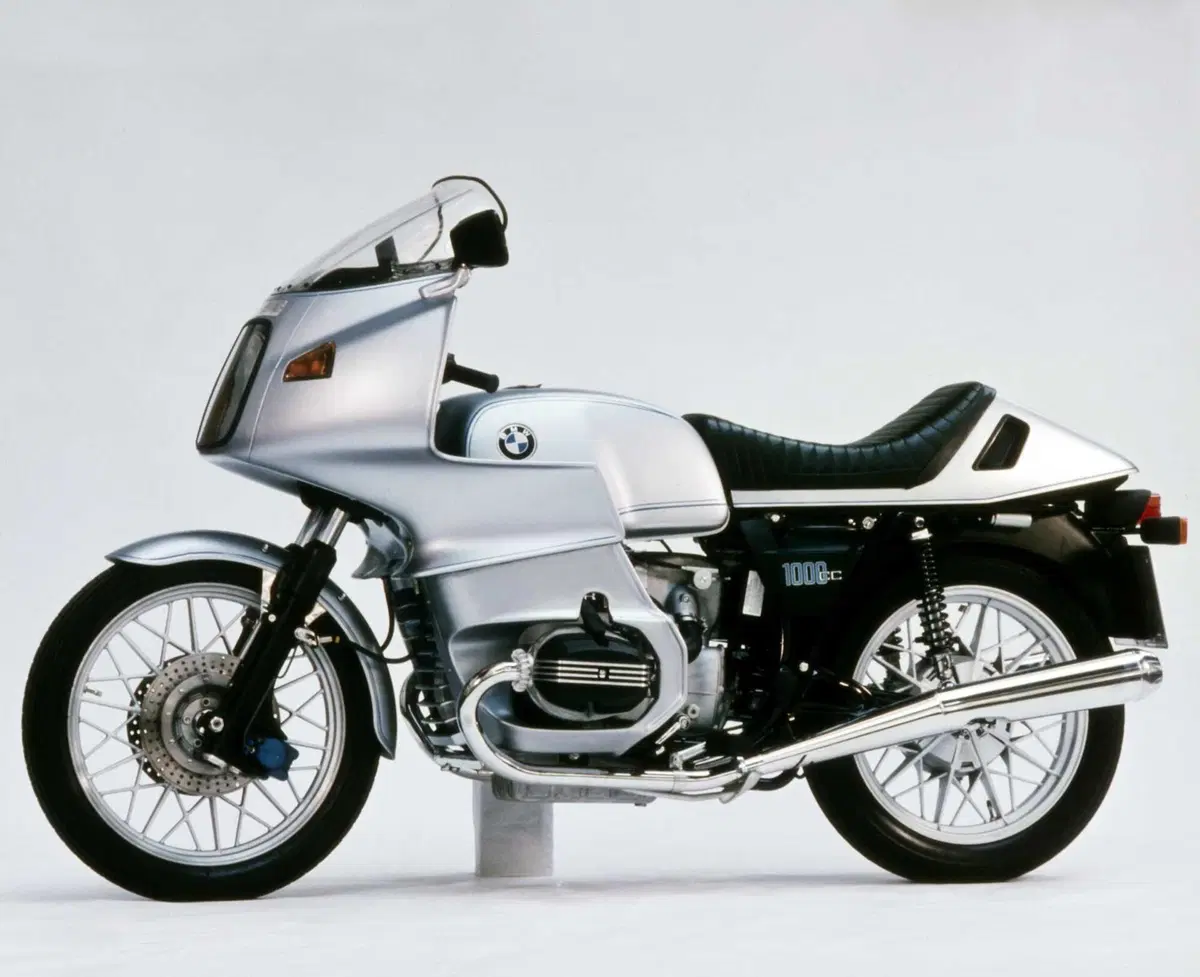BMW Motorrad brinda ai 50 anni della RS: la pioniera delle sport tourer (7)