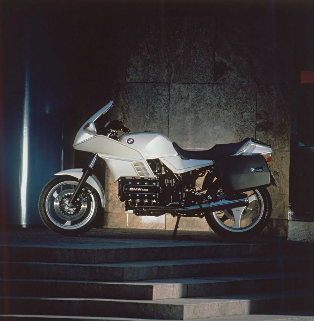 BMW Motorrad brinda ai 50 anni della RS: la pioniera delle sport tourer (19)