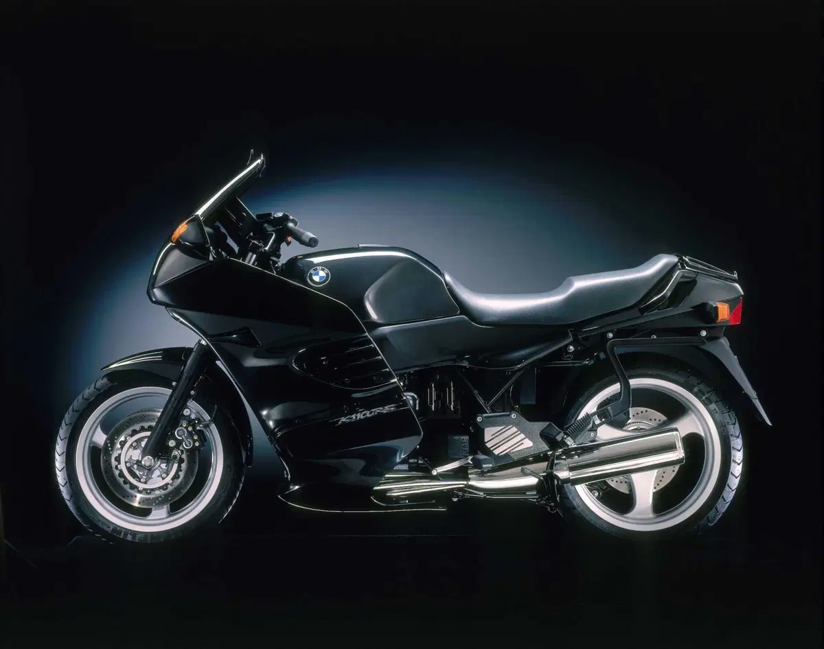 BMW Motorrad brinda ai 50 anni della RS: la pioniera delle sport tourer (20)