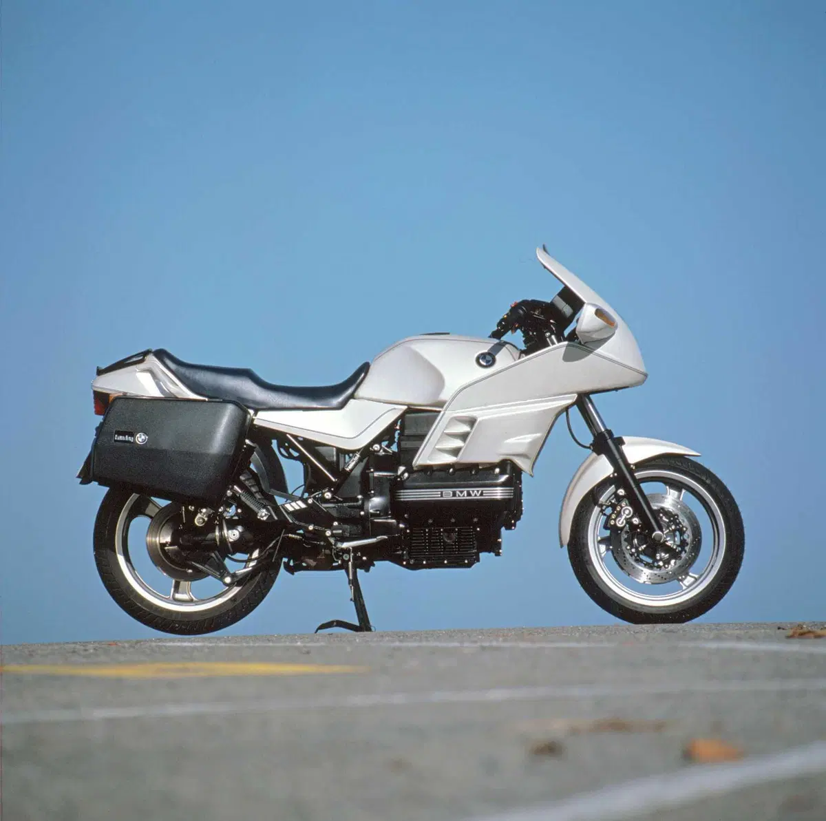 BMW Motorrad brinda ai 50 anni della RS: la pioniera delle sport tourer (21)