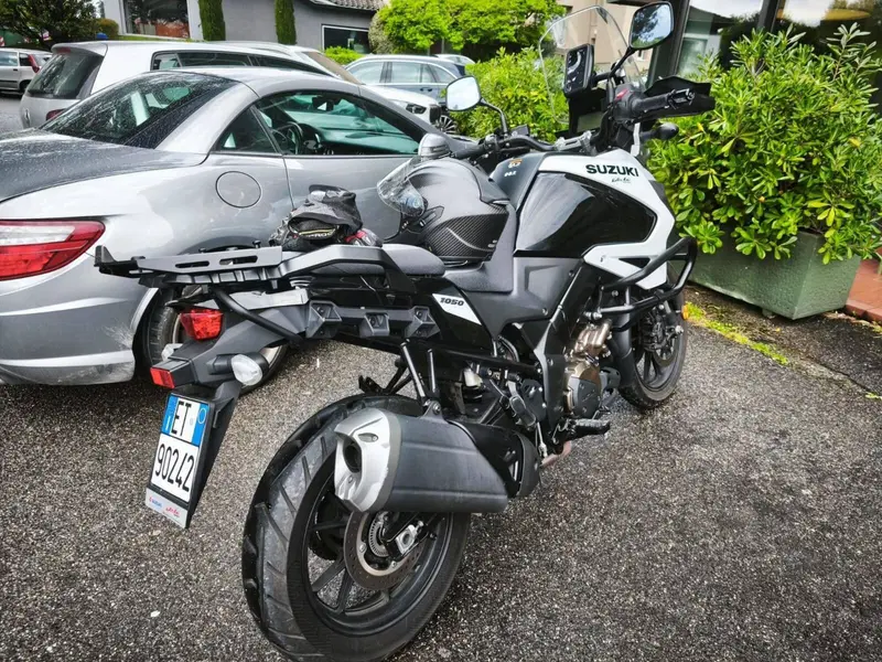 Suzuki V-Strom 1050 (2020 - 21) (2)