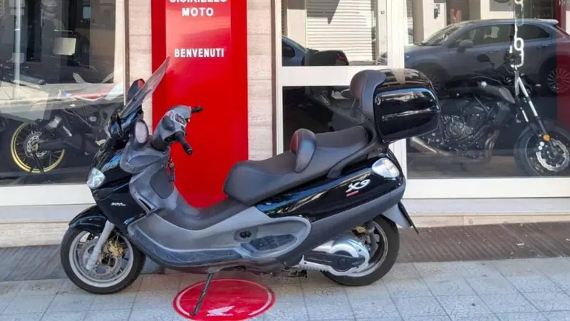 Piaggio X9 500 Evolution (2)