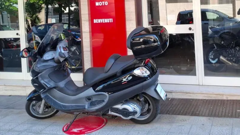 Piaggio X9 500 Evolution (6)