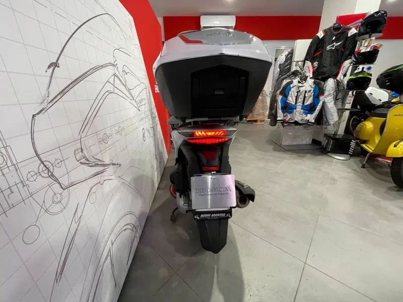 Honda SH 150i (2020 - 23) (7)