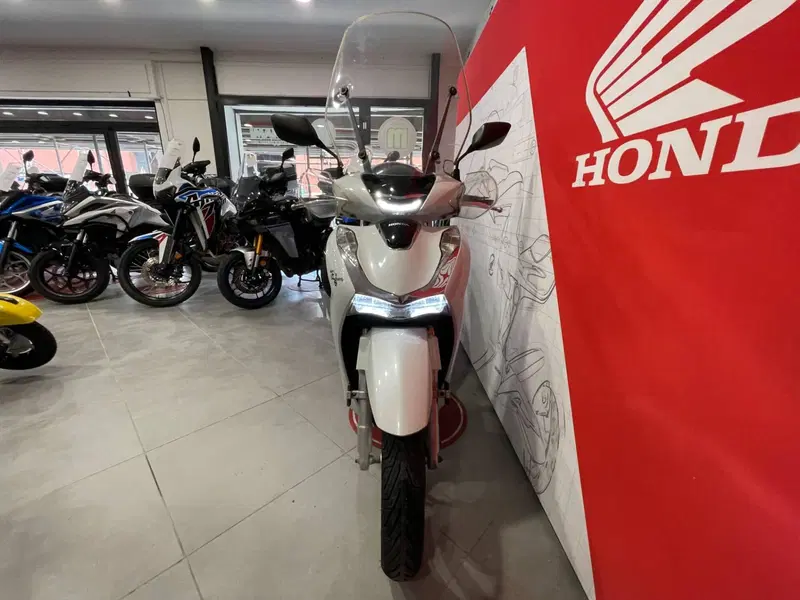 Honda SH 150i (2020 - 23) (9)