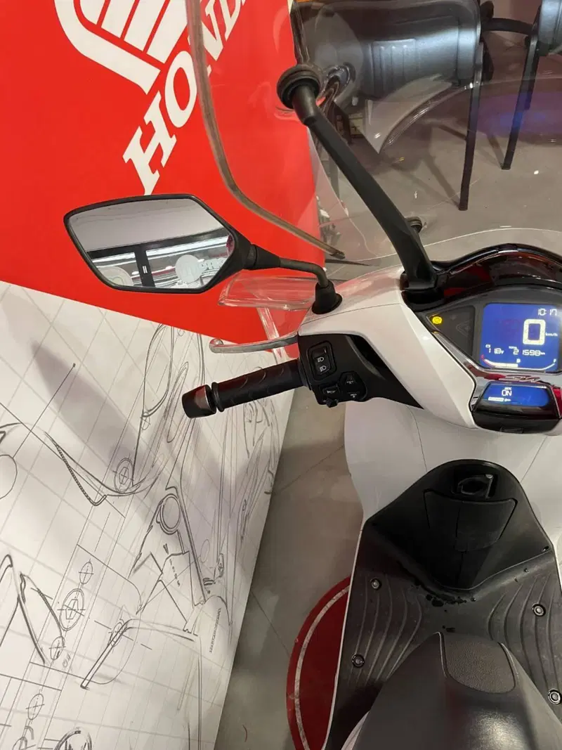 Honda SH 150i (2020 - 23) (13)