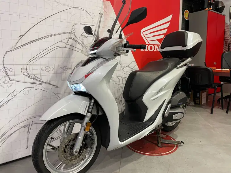 Honda SH 150i (2020 - 23) (2)