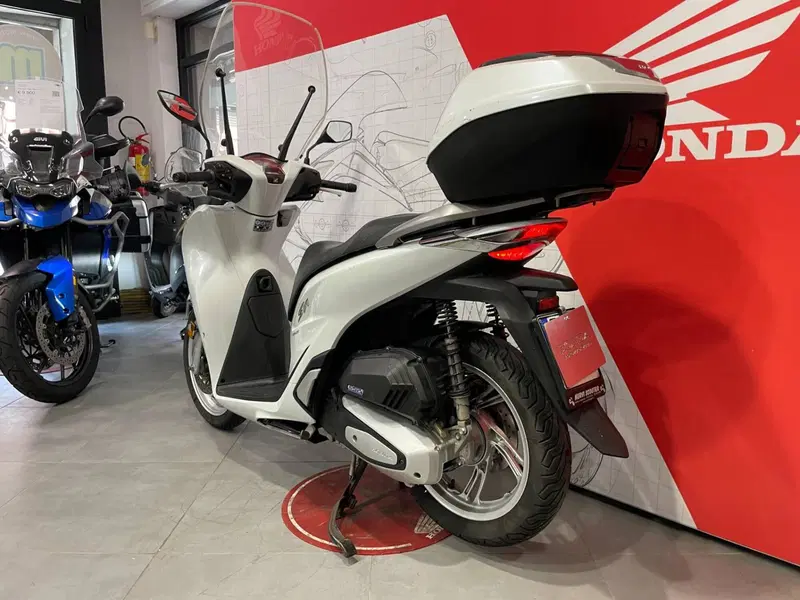 Honda SH 150i (2020 - 23) (3)